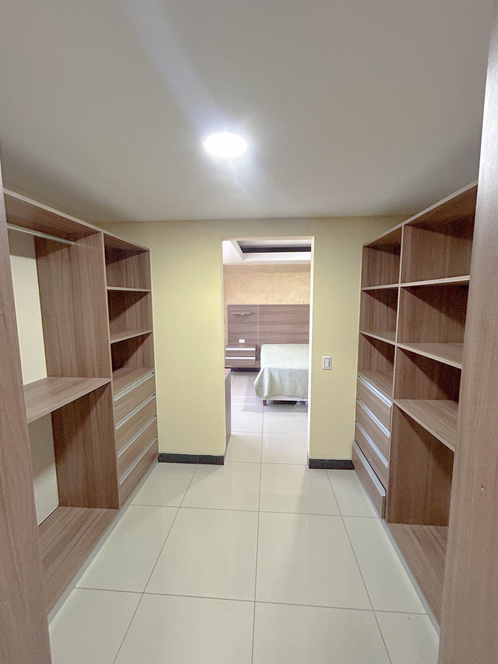 12- Vestidor Suite